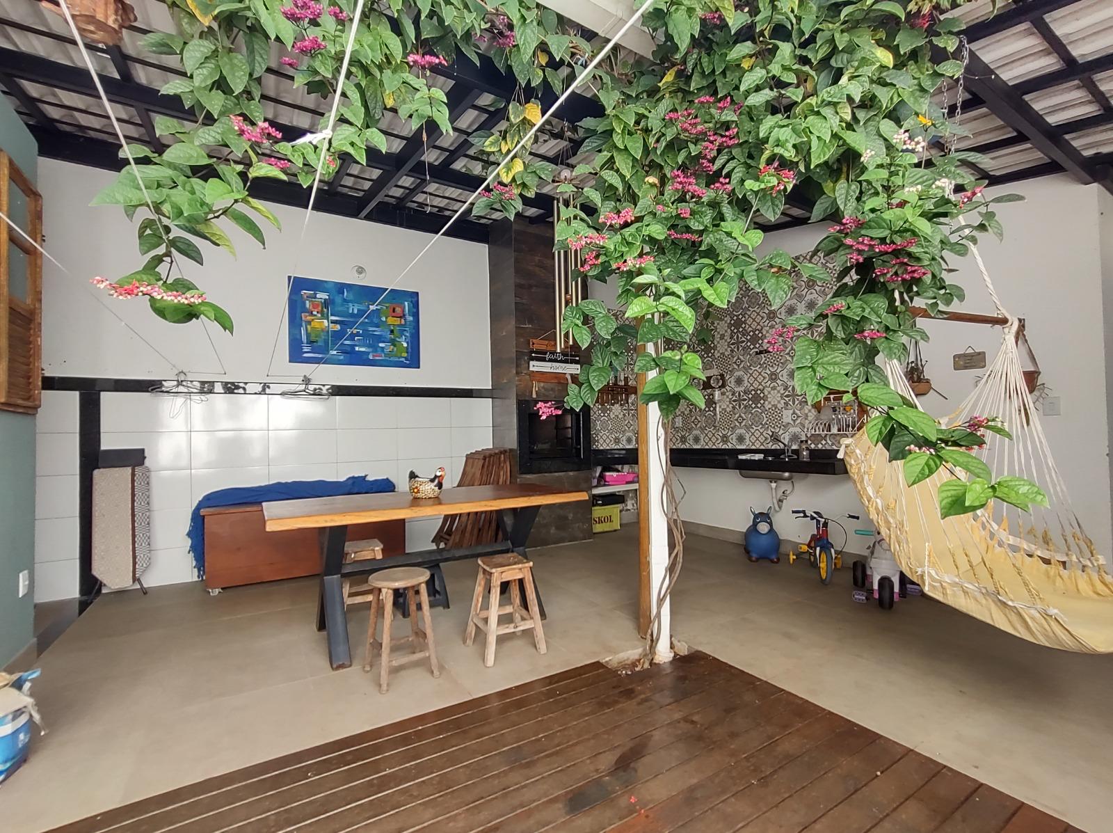 Casa 3 quartos, Quintal com espaço gourmet